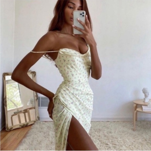 House of CB ‘Daniella’ Lemon Floral Balcony Corset Dress NWOT - Picture 3 of 15